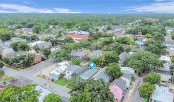 309 E Duffy St, Savannah, GA 31401