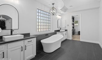 5216 E BARWICK Dr, Cave Creek, AZ 85331