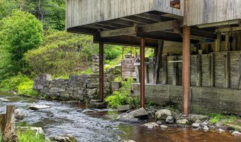 290 Leighton Rd, Augusta, ME 04330