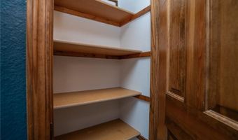 214 Hillside Dr, Baldwin City, KS 66006