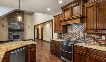 1388 Cypress Pointe Dr, Akron, AL 35449