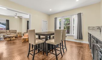 19 Lester St, Ansonia, CT 06401