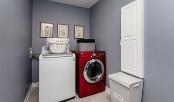 2819 Bristol Dr, Ames, IA 50010