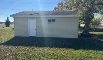 102 Debra Dr, Albers, IL 62215