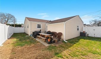 16 Fern Dr, East Providence, RI 02916