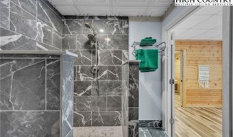 9211 N NC Hwy 194 N, Lansing, NC 28643