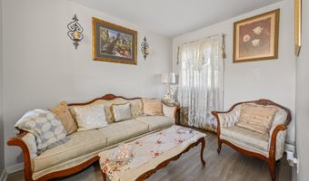 10 Linden Ct 10, Bloomfield, CT 06002