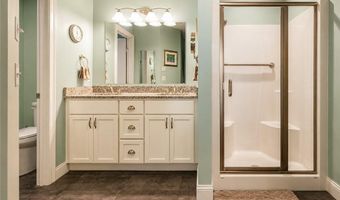 5 Rivers Edge Dr, Coventry, RI 02816