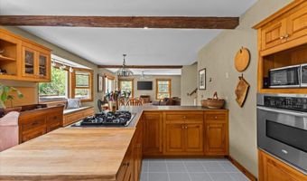 429 Polhemus Rd, Cambridge, VT 05464