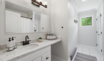 74 Byron Ln, Albrightsville, PA 18210