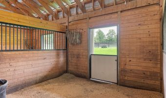 48 MADDOX Ln, Amissville, VA 20106