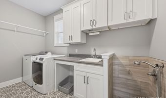 3822 Cherry Blossom Dr NE, Ada, MI 49301