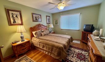 16 Lagoon Blvd, Brigantine, NJ 08203