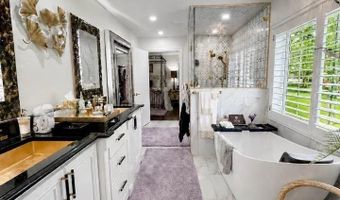 1005 N Shore Dr, Carlsbad, NM 88220