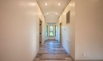 405 Lumpkin Dr, Batesville, AR 72501