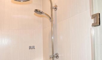 44858 TIVERTON Sq, Ashburn, VA 20147