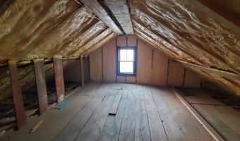 84 14th St, Bangor, ME 04401