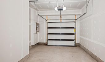 20364 NEWFOUNDLAND Sq, Ashburn, VA 20147