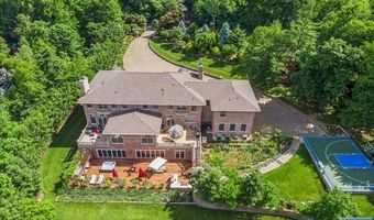 31 Marie Major Dr, Alpine, NJ 07620