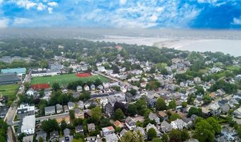 1 Slocum St, Newport, RI 02840