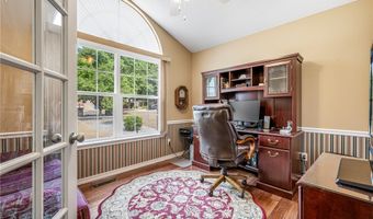 13 Morganshire Dr, Bella Vista, AR 72714