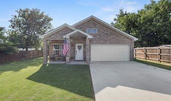 207 N Hubbard St, Alvord, TX 76225