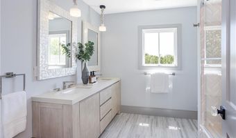 157 Ellery Ave, Middletown, RI 02842