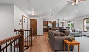 4410 W CAPITOL Dr, Appleton, WI 54913