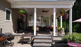 449 Montgomery St, Bayville, NJ 08721