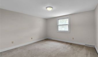 10 San Mateo Ct, Amherst, NY 14051