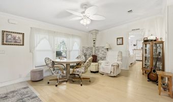 1349 27th Pl, Bell, FL 32619