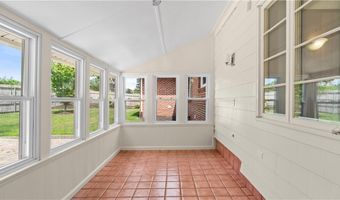 67 Vancouver Ave, Warwick, RI 02886