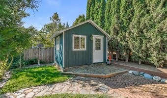 117 High St, Ashland, OR 97520