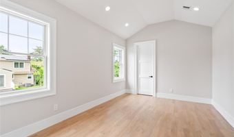78 Shafter Ave, Albertson, NY 11507
