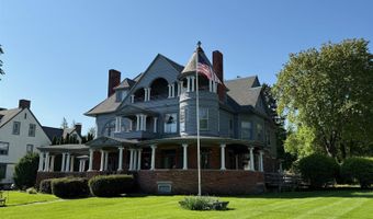 126 Elm St, Bennington, VT 05201