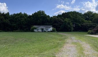 1448 1448B Louisville Rd, Alcoa, TN 37701