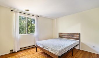 75 LUMBER Ln, Barboursville, VA 22923