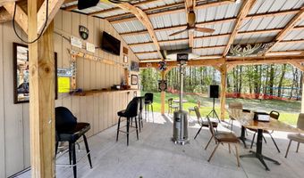 451 HWY 8, Armstrong Creek, WI 54103