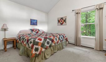 8 Panaway Dr, Campton, NH 03223