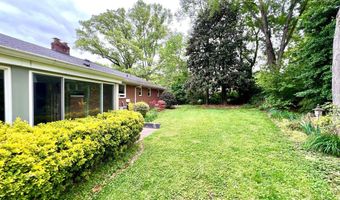 8904 BRIDGEHAVEN Ct, Alexandria, VA 22308