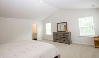 1179 Misty Creek Dr, Aberdeen, NC 28315