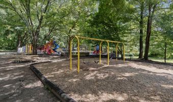 934 Lenox Hill Ct, Atlanta, GA 30324