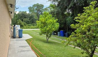 2011 Leroy Ave, Alva, FL 33920