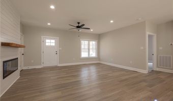 213 Berkley St, Ashland, VA 23005