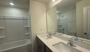 66 Bloodroot St, Angier, NC 27501