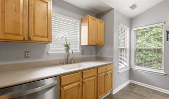 15605 EVERGLADE Ln A303, Bowie, MD 20716