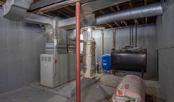 437 Chester Rd, Auburn, NH 03032