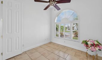 924 Bunker View Dr, Apollo Beach, FL 33572
