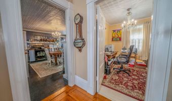 18 Waldo Ave, Belfast, ME 04915
