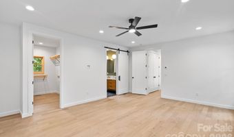 31 Grindstaff Dr, Asheville, NC 28803